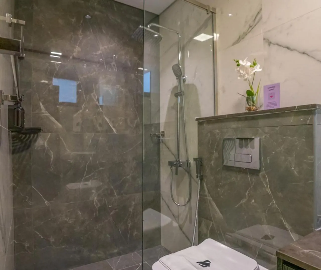 Apartamento Serene Family Haven With Gym Pool And Sauna Dubai