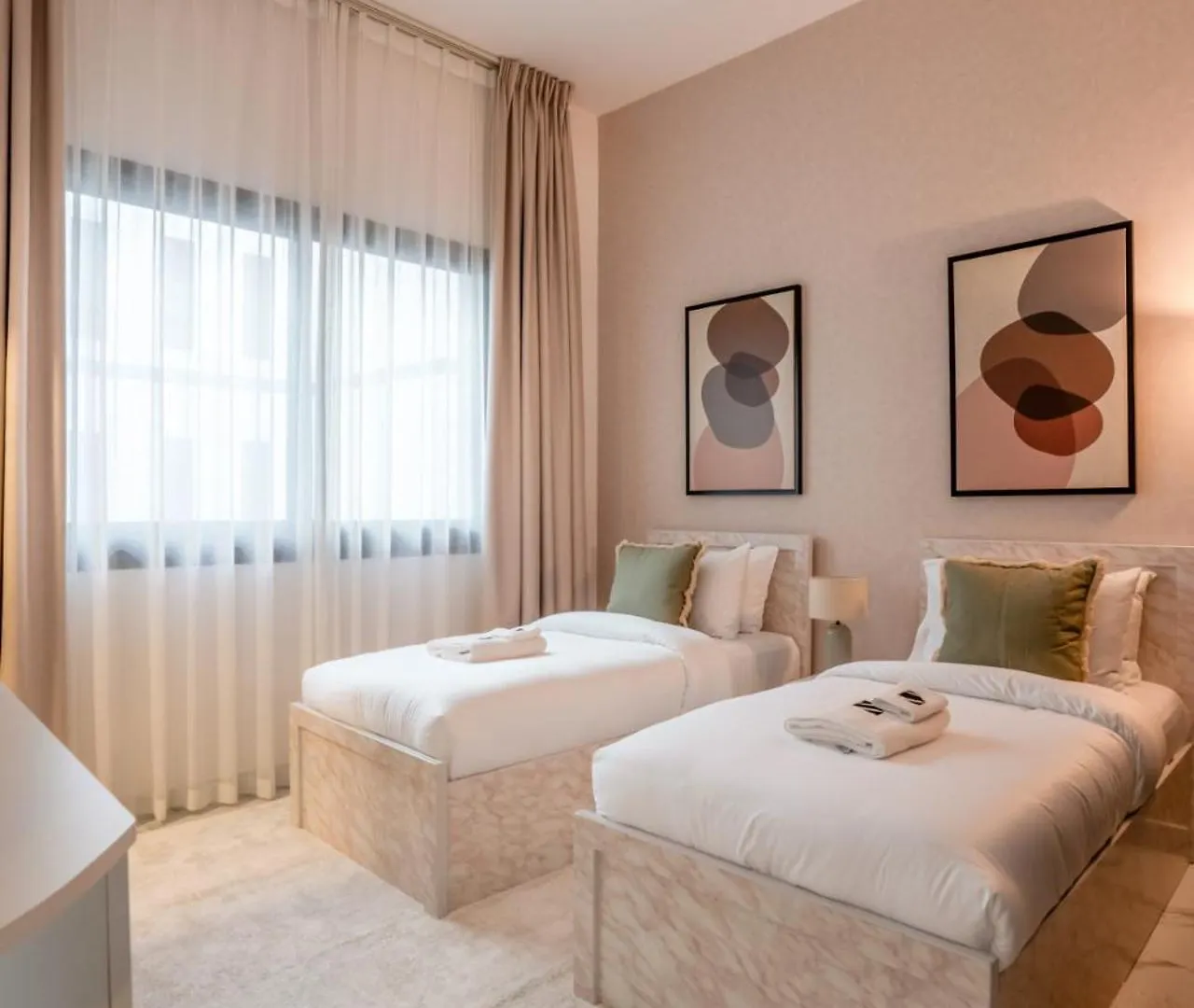 Apartamento Serene Family Haven With Gym Pool And Sauna Dubai