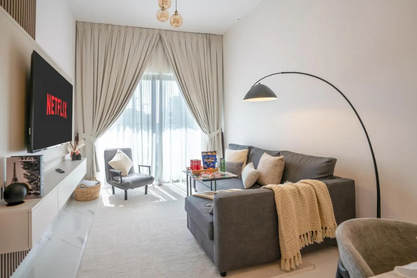 Serene Family Haven With Gym Pool And Sauna Dubai 0*,  Emirados Árabes Unidos