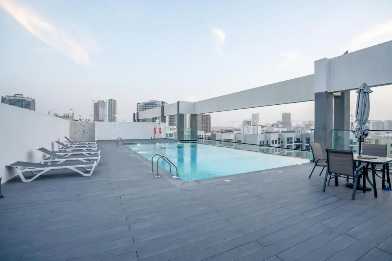 Serene Family Haven With Gym Pool And Sauna Dubai Apartamento