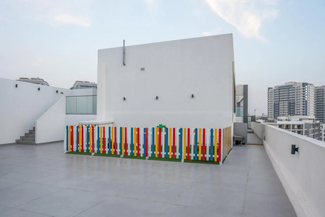 Serene Family Haven With Gym Pool And Sauna Dubai Apartment