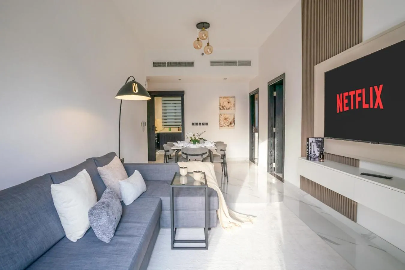 Apartment Serene Family Haven With Gym Pool And Sauna Dubai United Arab Emirates