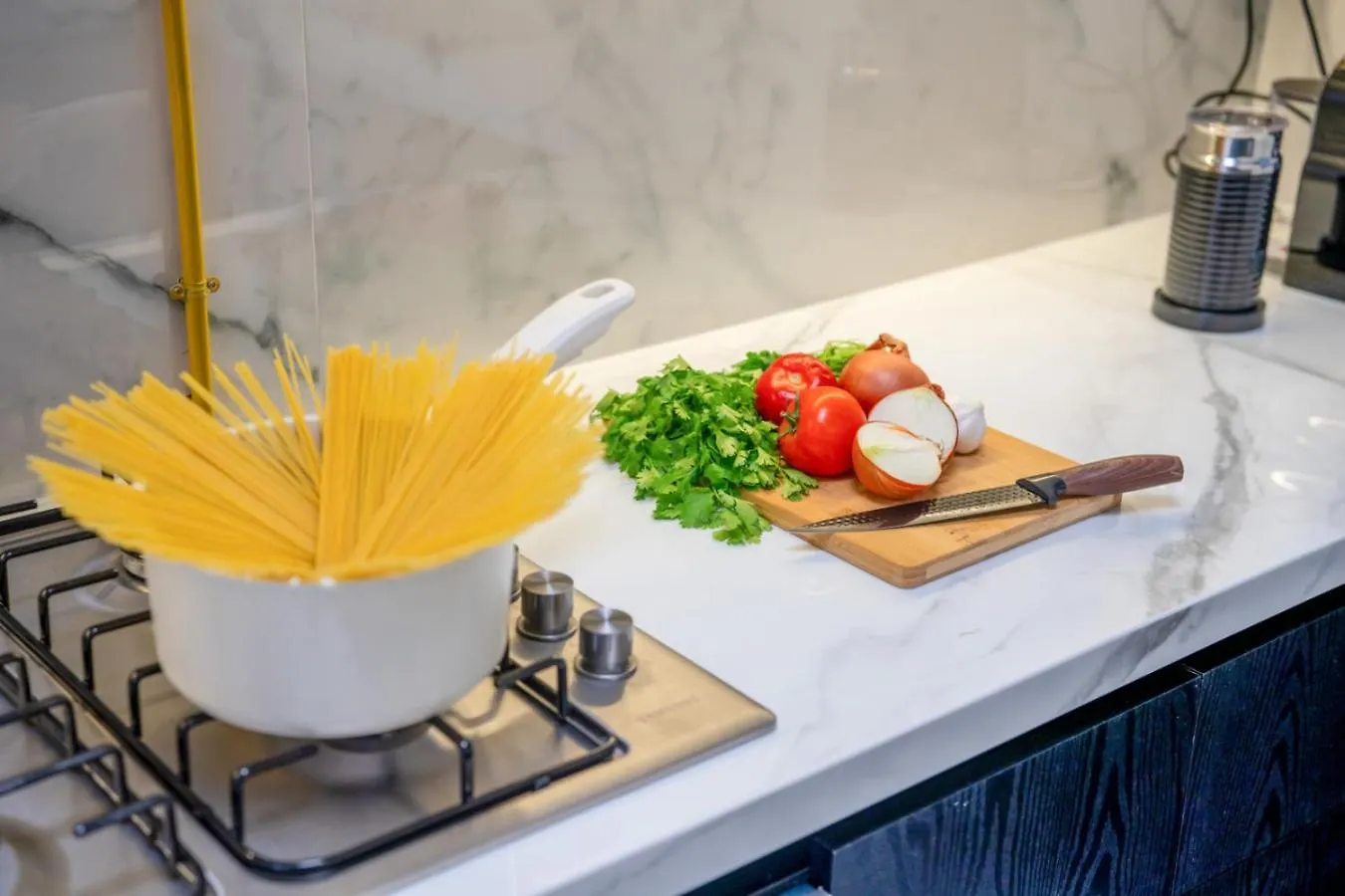 Serene Family Haven With Gym Pool And Sauna Dubai Appartamento